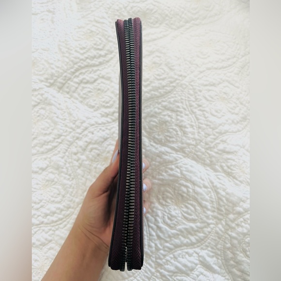 TUMI Travel Passport Wallet - Picture 10 of 10